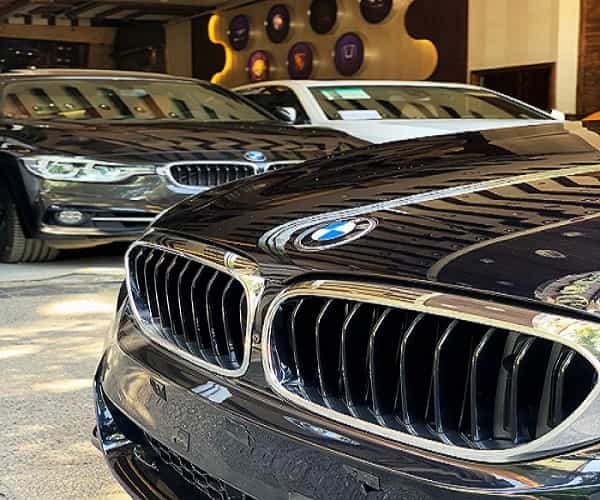 نمایشگاه های اتومبیل قرچک