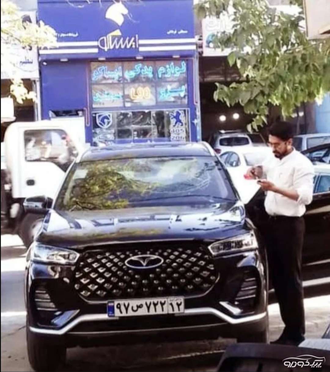 شیشه اتومبیل مشهد